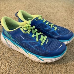 Women’s Clifton 2 Hokas